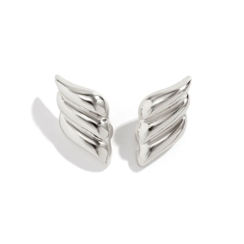 Retro Wings Three-dimensional Ear Studs